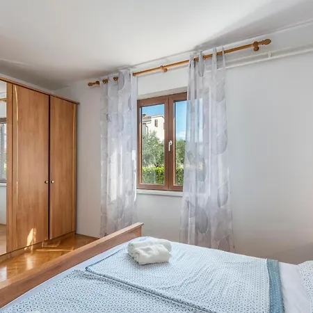 Feniks Apartment Porec