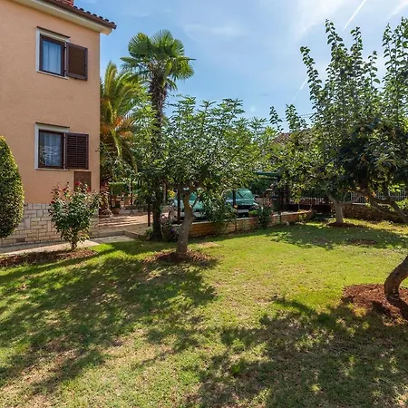 Apartment Feniks *